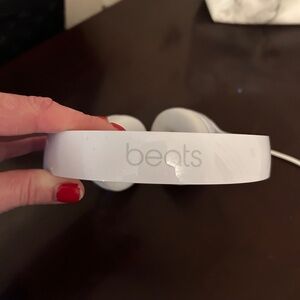 Like New! Beats by Dre Studio Wireless Noise Cancelling Headphones